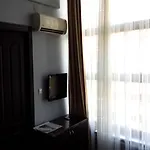 Reda Palas Selanik
